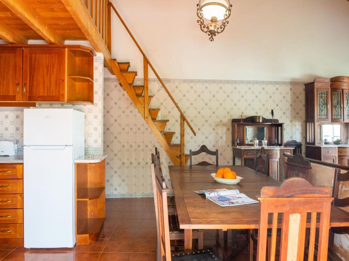 הוילה מונטרמור-או-נובו House With Authentic Tiling And Antique Furniture מראה חיצוני תמונה