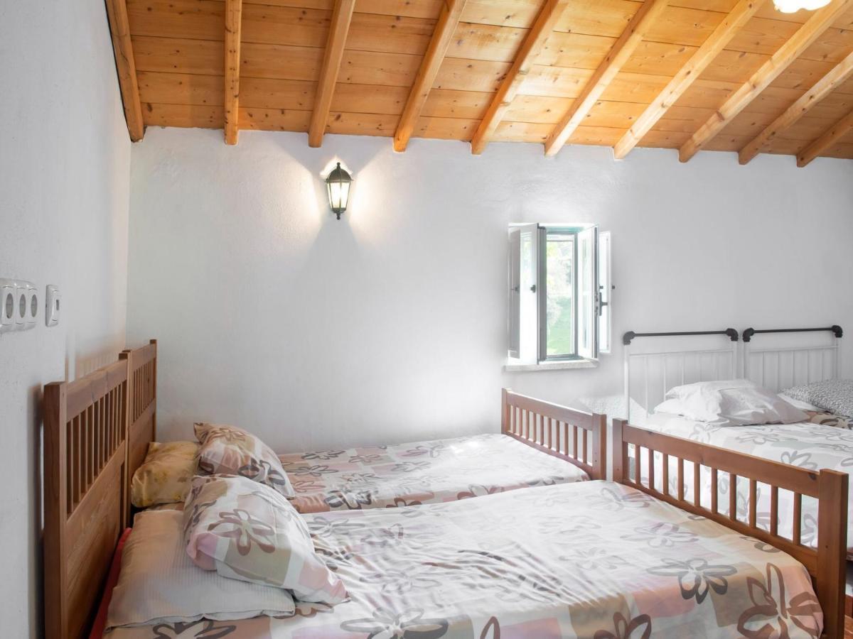 הוילה מונטרמור-או-נובו House With Authentic Tiling And Antique Furniture מראה חיצוני תמונה